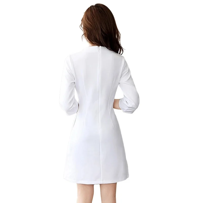 Uniforme de belleza para Spa,  - Desk Setup White reseña y precio